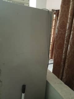 Home used Dawlance Referigator for sale is very condition