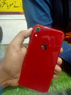 I phone xr available