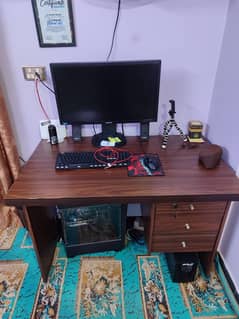 Computer Table For Sale!!!
