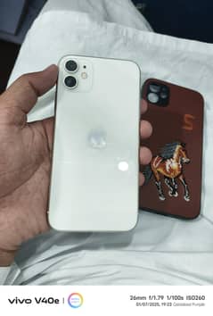 Iphone 11 JV 64gb 69% Battery Health