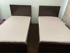 2 Single Beds with Matress