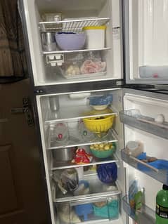 Gree frige medium size condition new no repair total genuine