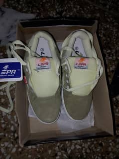 2 size available 7 number 11 number