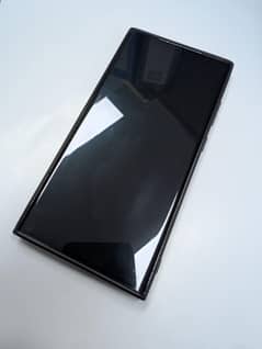 samsung Galaxy S 22  ultra " 12 GB RAM " 256 GB ROOM