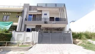 7 Marla House Is Available For Sale