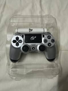 Ps4 limited edition controller + cooling fan