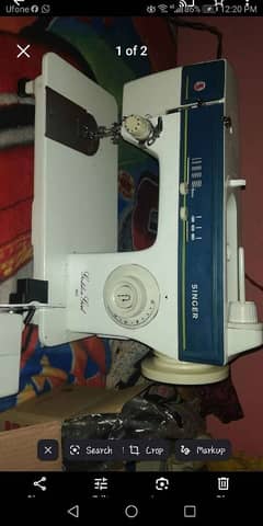 singer sewing machine in mint condition