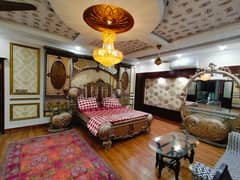4 Kanal Exceptional Fully Furnish House (2 Kanal Lawn)