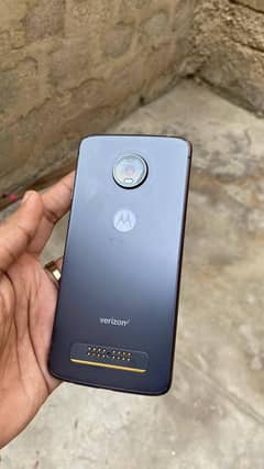 Motorola Moto Z4 128 gb official pta approved.
