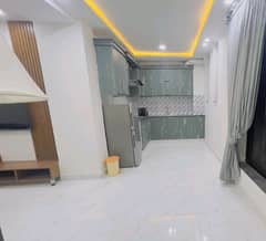 A 950 Square Feet Flat Located In Bahria Town - Nishtar Block Is Available For sale
