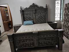 Good Quality Bed with side tables