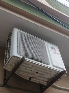 Green 1 Ton Non Inverter - Good Condition