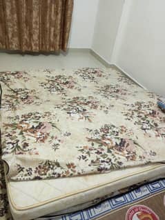 2 foam materess  king size