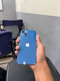 Apple iPhone 13