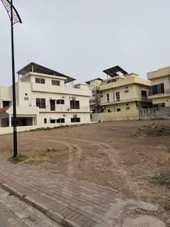 10 Marla Plot For Sale In Bahria Enclave Sector A