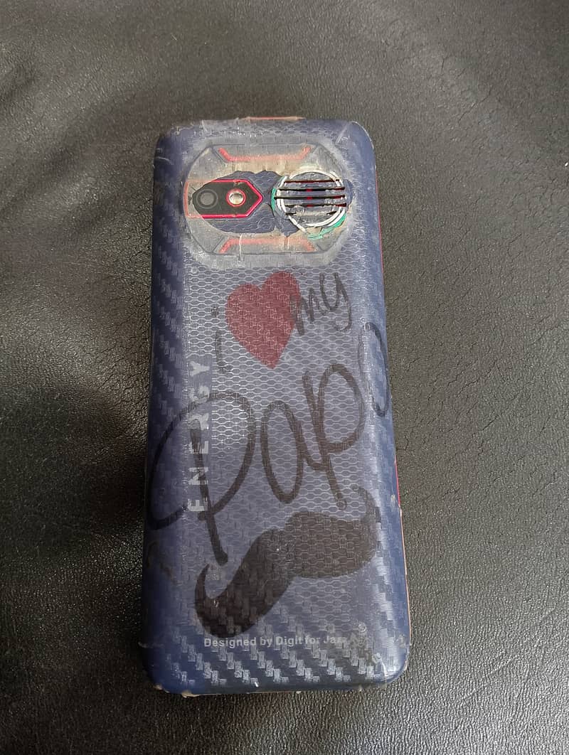 10 by 7 condition touch screen battery 10 by 6 condition no faults 4