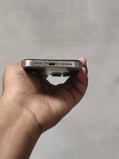 I phone xr convert 15 pro with chargar