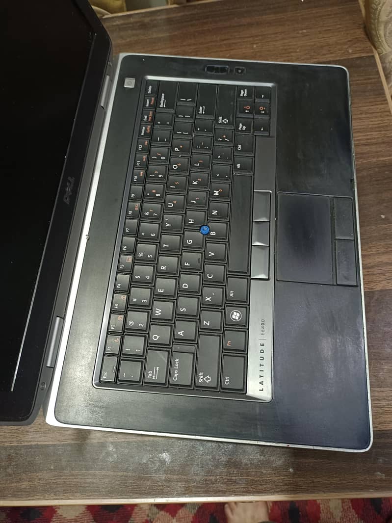 Dell latitude E6420- core i5 2nd generation - windows 10 Pro 1
