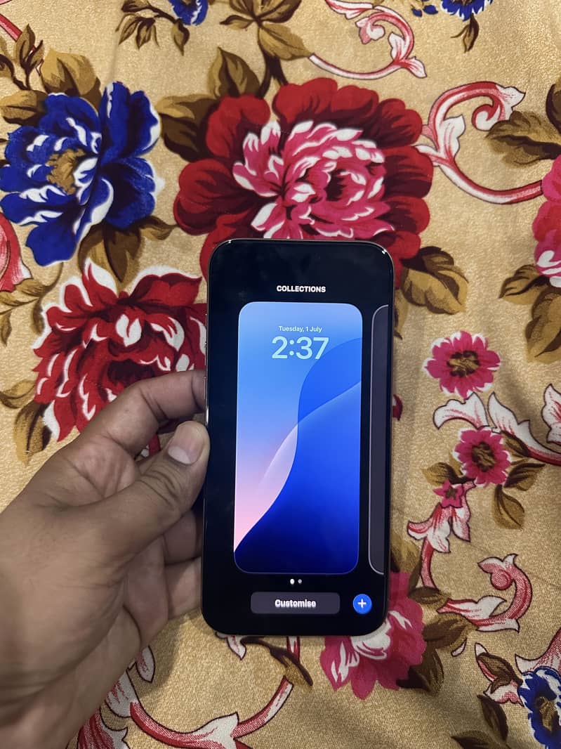 Iphone 16 pro max with complete box only 37 cycle 2