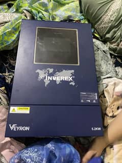 Inverex Veyron Hybrid 5.2Kv inverter