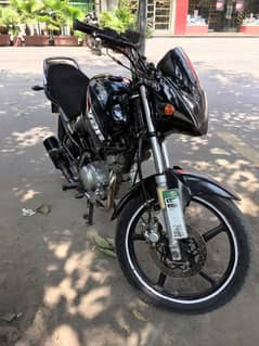 Yamaha 125cc YBR Bike neat clean condition Golden number
