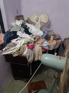 3 dabal bed 2 sohcase 1big saiz pati. 1 office table