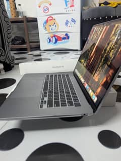 Apple MacBook Air 2023 | M2 Chip | 8GB RAM | 256GB SSD | 15" Retina