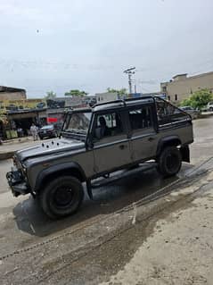 Land Rover Defender 2006