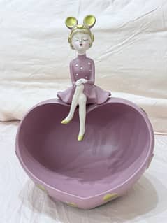 Decoration piece