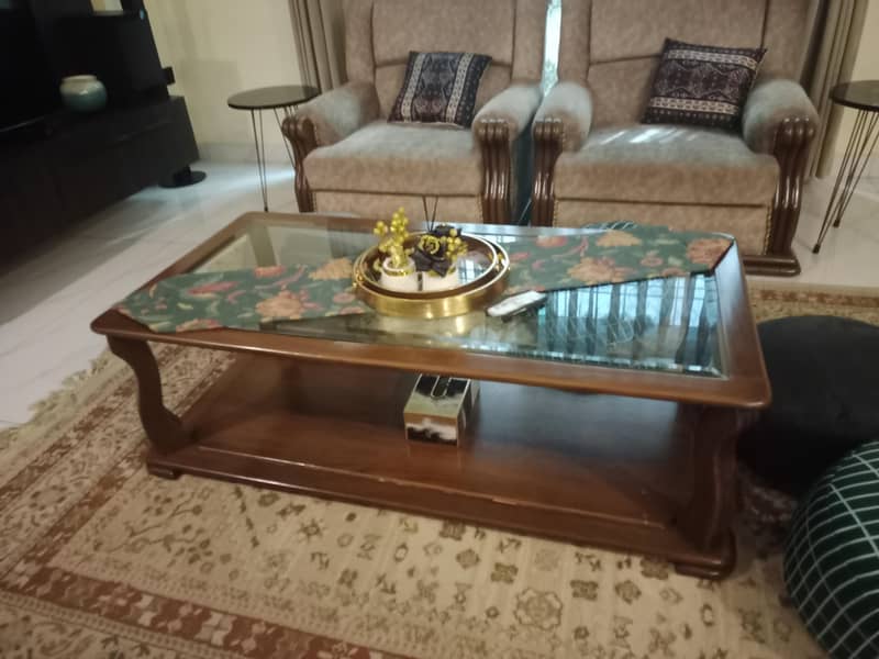 7 seater sofa with center table n 2 side tables 4