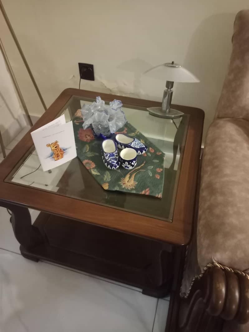 7 seater sofa with center table n 2 side tables 6