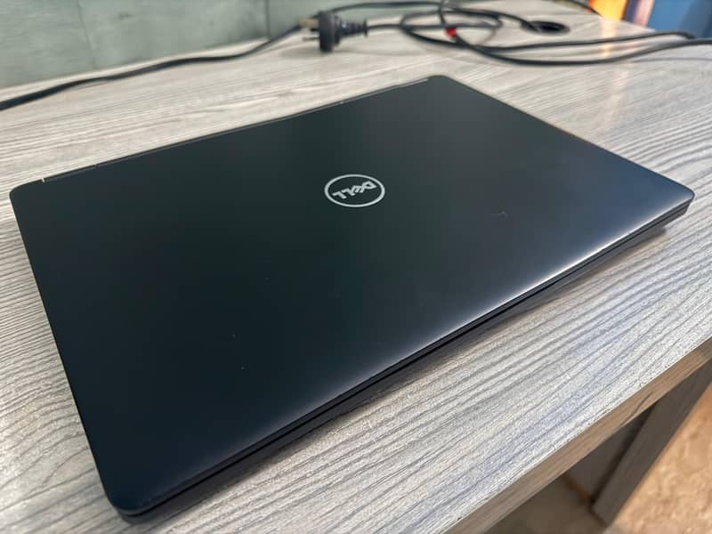 Dell Latitude 5480 8/256 with Inbuilt Graphics 3