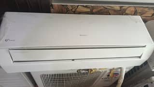 GREE G10 FAIRY 1 TON DC INVERTER HEAT AND COOL GENINNE
