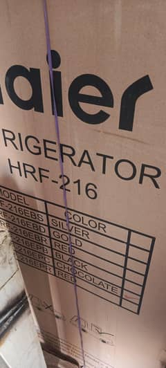Haier Medium-sized HRF 216