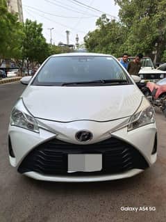 Toyota Vitz 2018/2021  pearl white