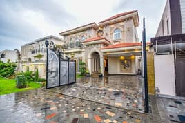 One kanal Slighty Used House Availaable For Sale