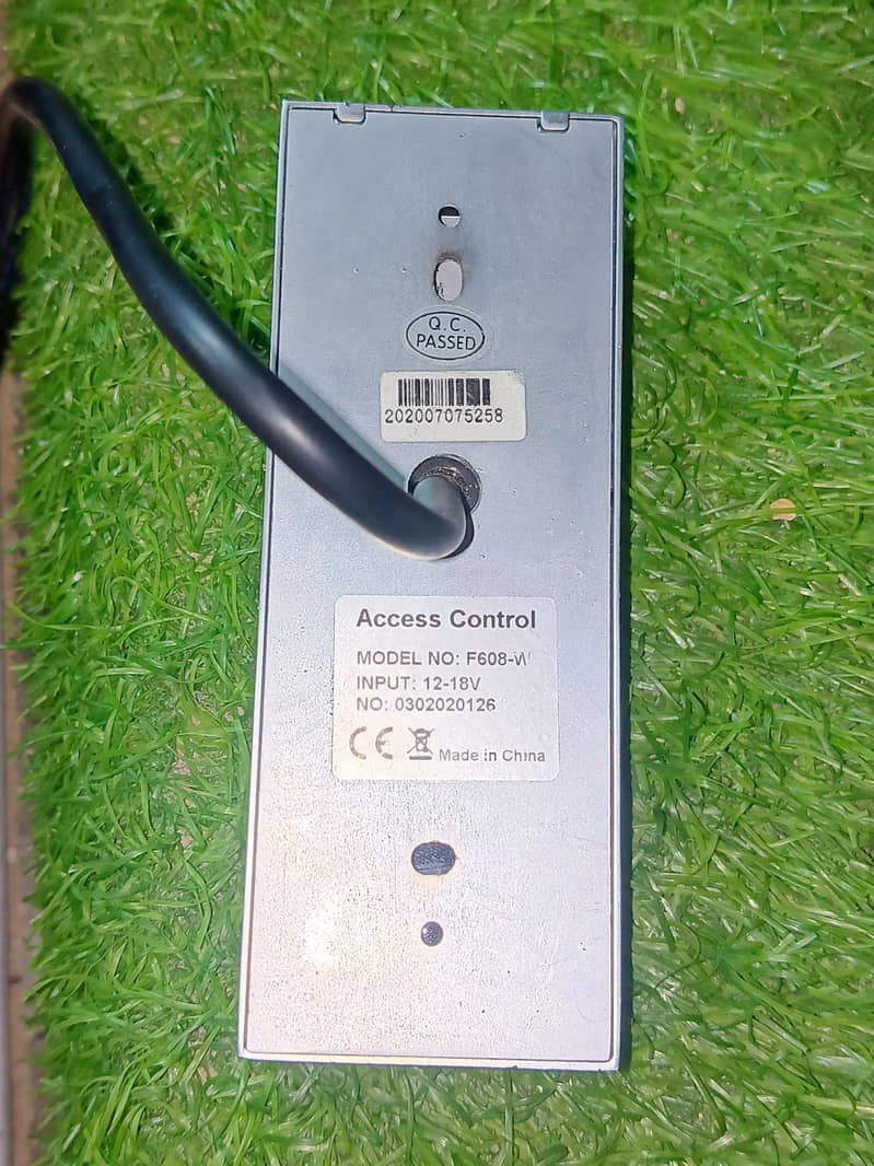 lock fingerprint and keypad access control device. 1