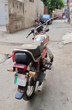 Urgent For sale : 03228078182