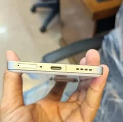Realme GT 6 ( CHINA )  box ke sath