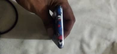 Aquos r2 4.64