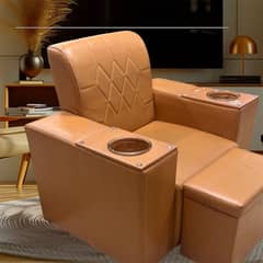 Salon / Menipedi unit