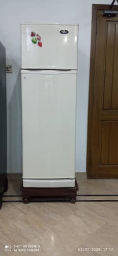 Dawlance Refrigerator  Medium Size