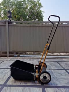 Grass cutter machine