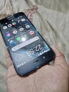 sharp Aquos r1