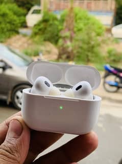 Airpods pro 3.0 in lush condition