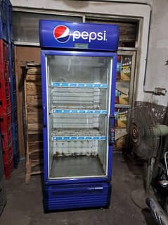 refrigerator and chiller