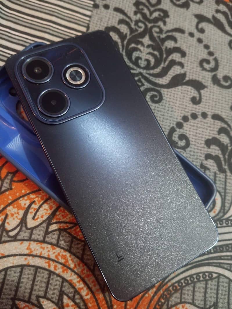 Infinix Hot 40i 2