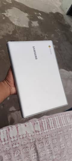 SAMSUNG CHOROME BOOK 4/32 GB