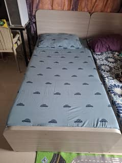 Kids single bed