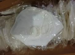 KN95 face mask 14 pack hai 1 me 40 hai total 560 KN95 mask hai